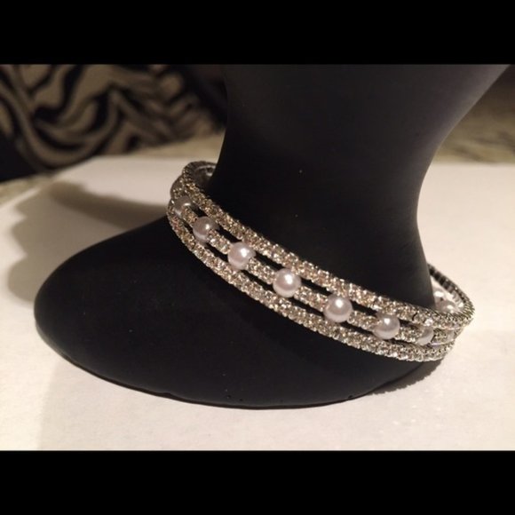 Gypsy Seoul Jewelry - Silver/Pearl/Crystal Cuff Bracelet